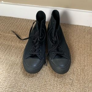 Converse High Top (all black)